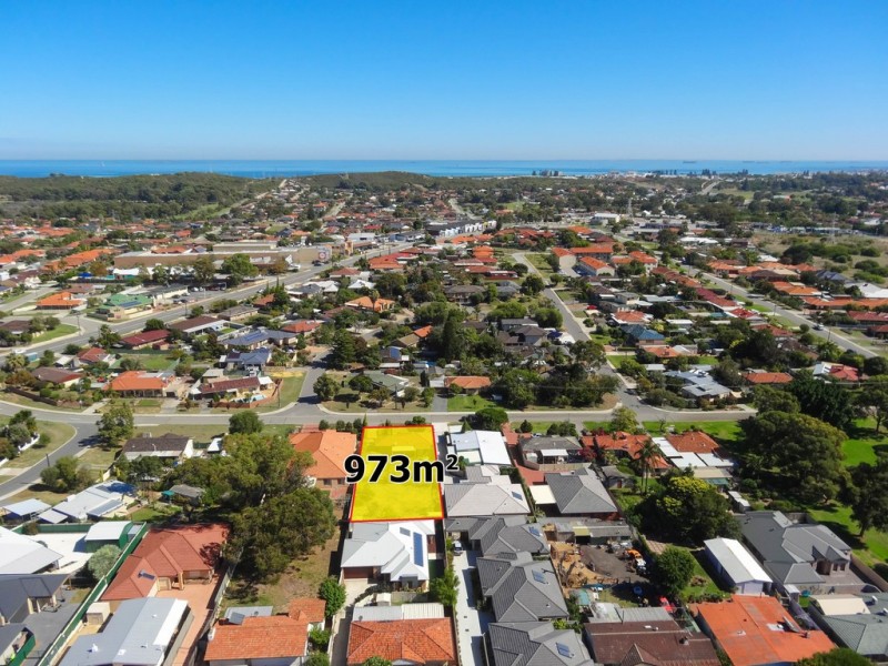 16 Packham Road, Hamilton Hill WA 6163