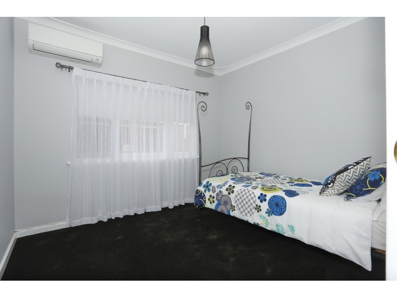 19 Holmes Place, Hilton WA 6163