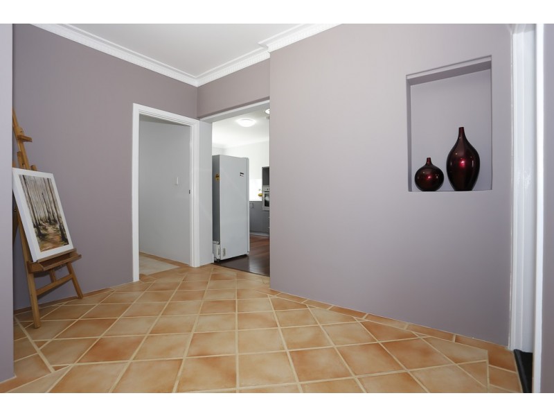 19 Holmes Place, Hilton WA 6163