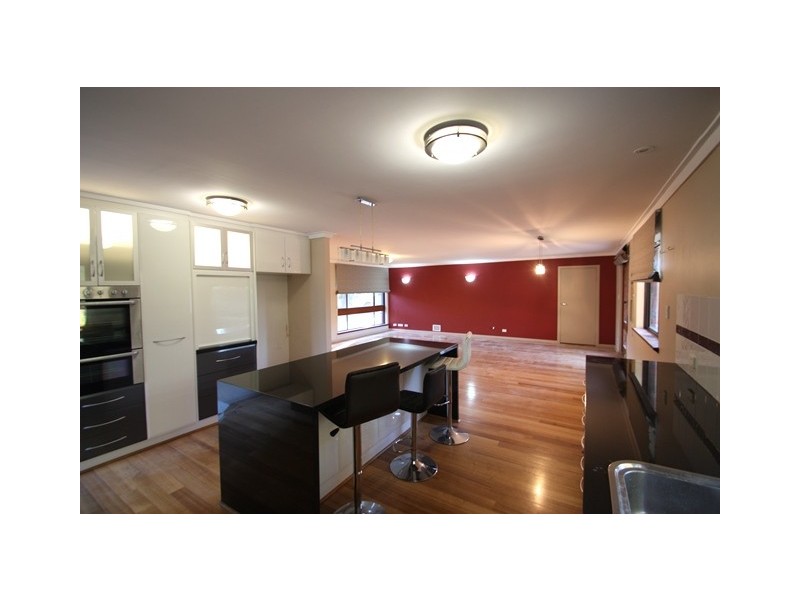 6 Exton Place, Spearwood WA 6163