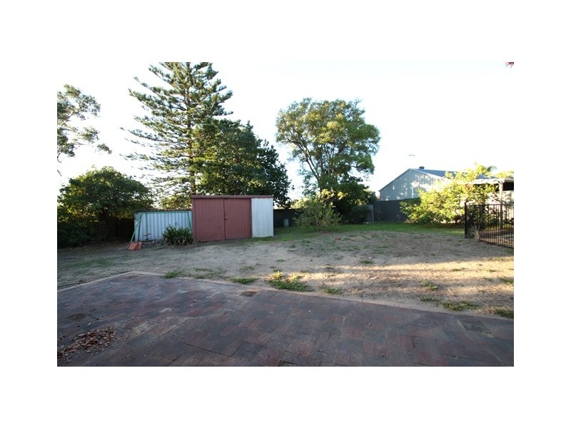 6 Exton Place, Spearwood WA 6163