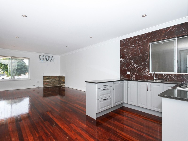 227B Hamilton Road, Coogee WA 6166