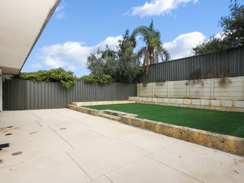 227B Hamilton Road, Coogee WA 6166
