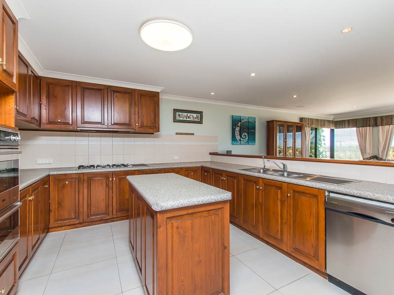3 Mayor Road, Coogee WA 6166