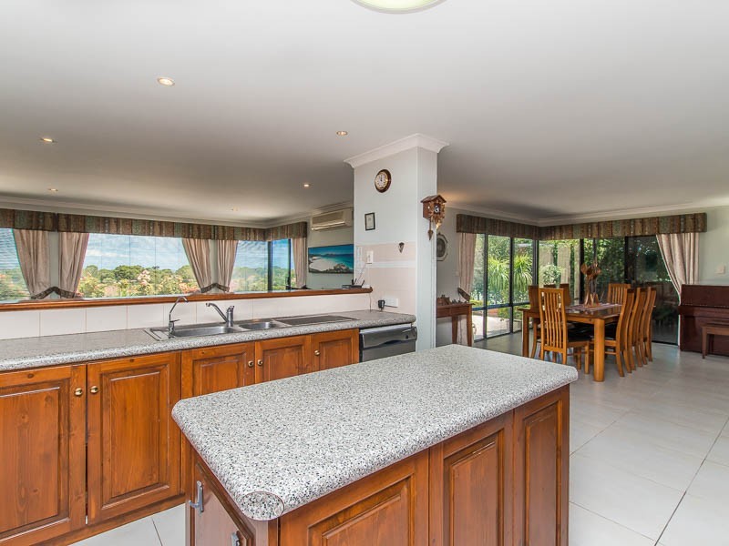 3 Mayor Road, Coogee WA 6166