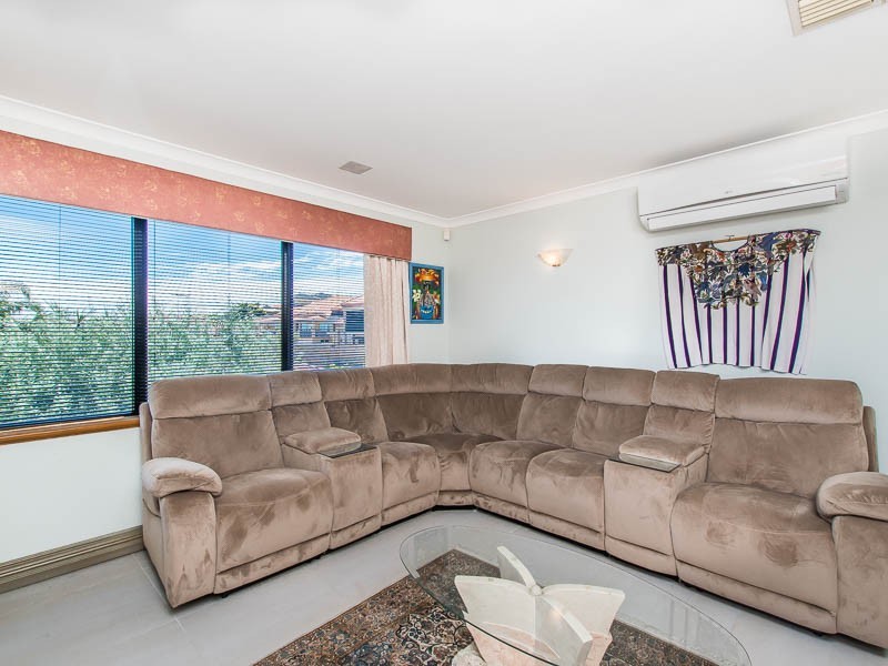 3 Mayor Road, Coogee WA 6166