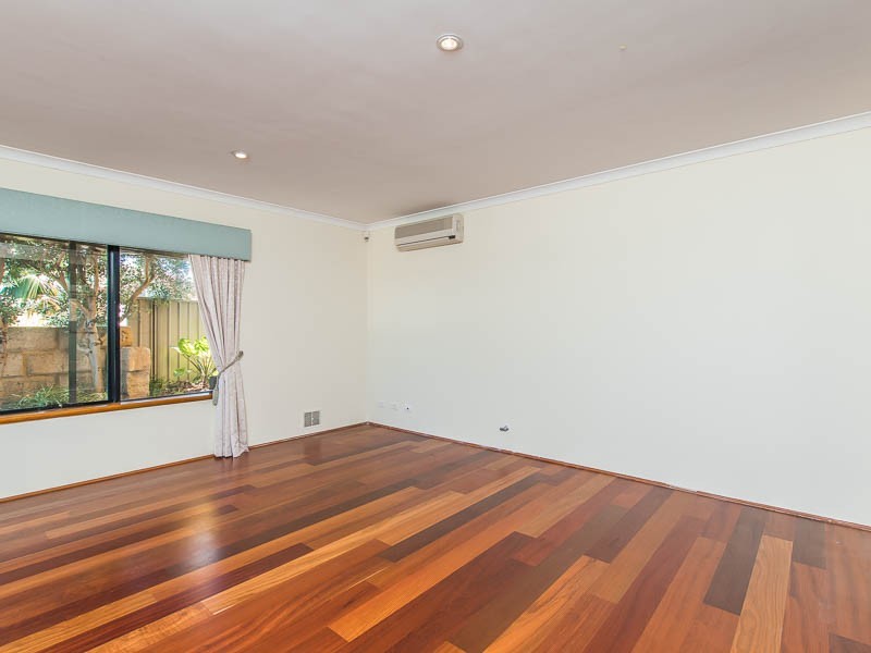 3 Mayor Road, Coogee WA 6166