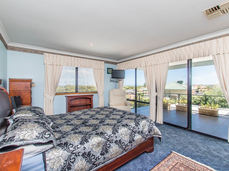 3 Mayor Road, Coogee WA 6166