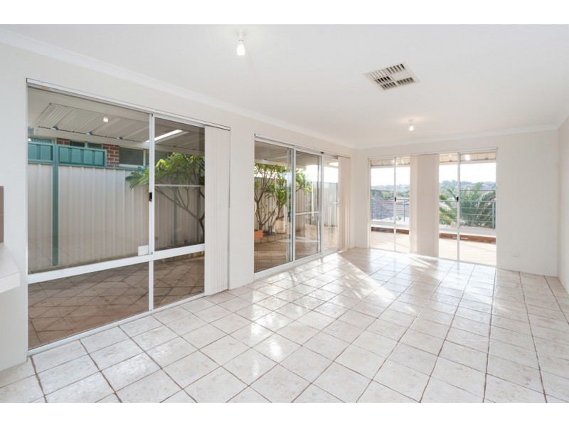 296 Hamilton Road, Spearwood WA 6163