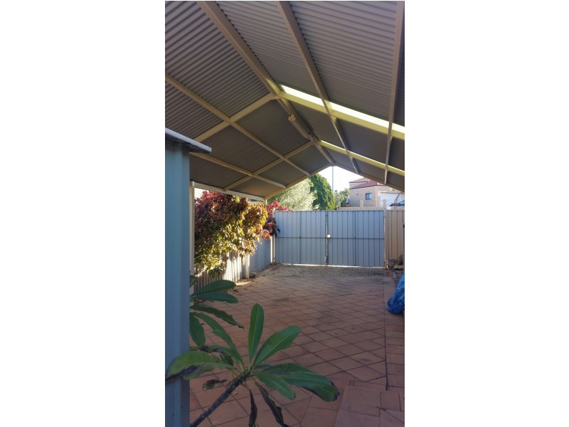 296 Hamilton Road, Spearwood WA 6163