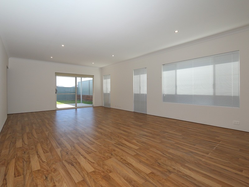 115 Litchfield Circle, Wandi WA 6167
