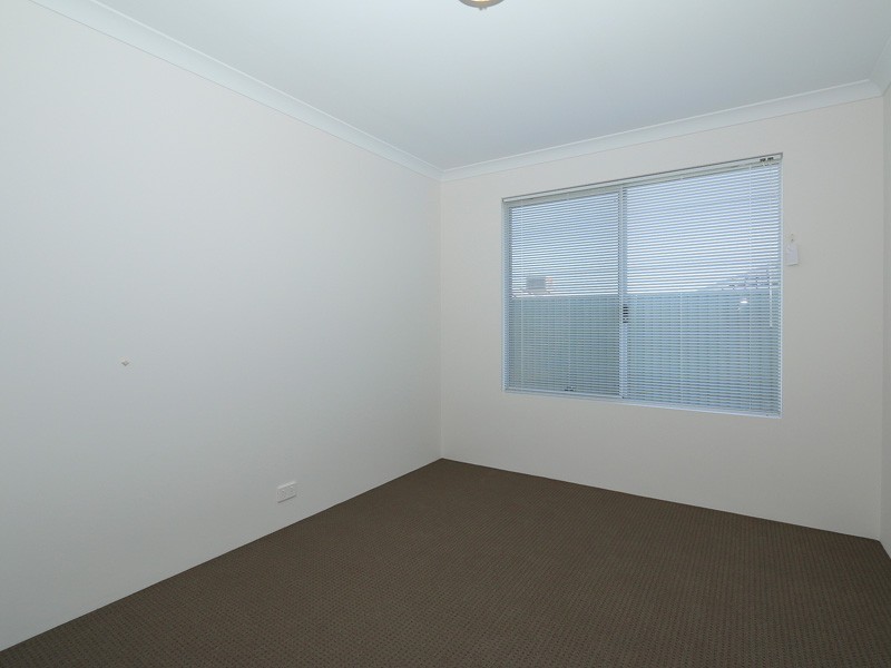115 Litchfield Circle, Wandi WA 6167