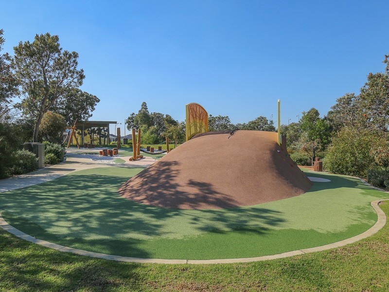 115 Litchfield Circle, Wandi WA 6167