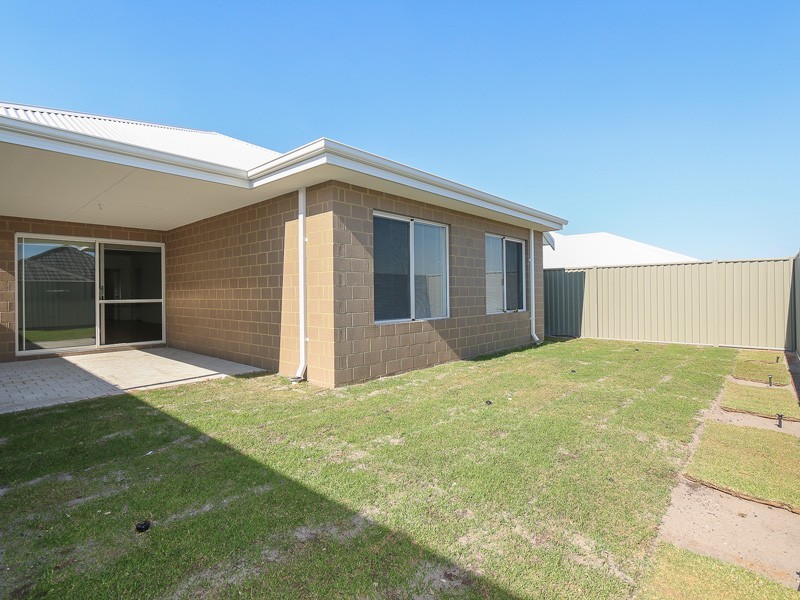 115 Litchfield Circle, Wandi WA 6167