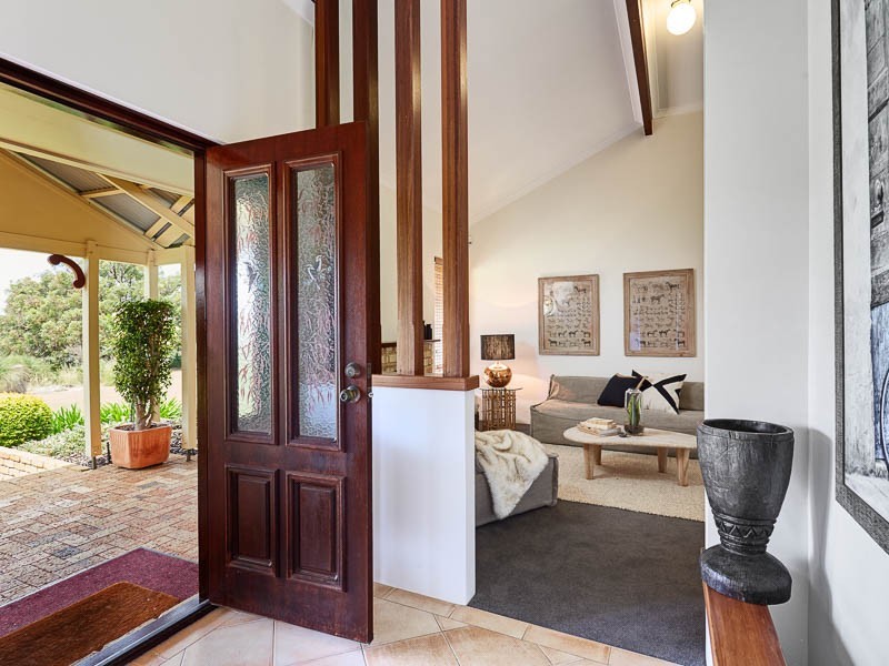 14 Casella Place, Wandi WA 6167