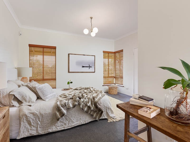 14 Casella Place, Wandi WA 6167