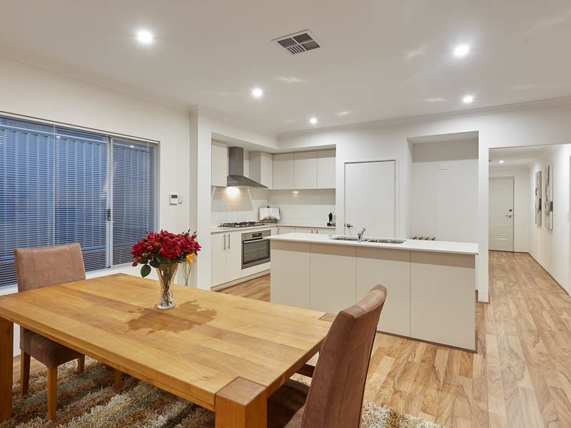 115 Litchfield Circle, Wandi WA 6167