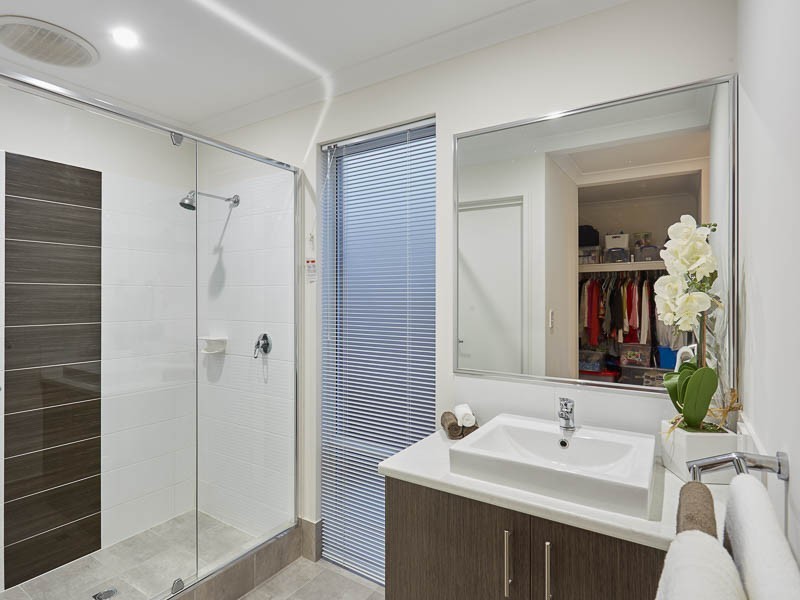 115 Litchfield Circle, Wandi WA 6167