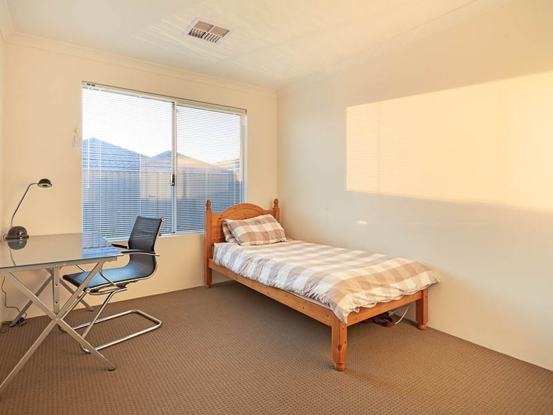 115 Litchfield Circle, Wandi WA 6167
