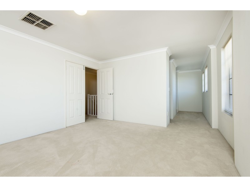 12 Kirkley Court, Success WA 6164