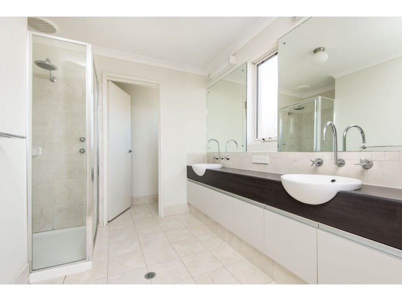 12 Kirkley Court, Success WA 6164