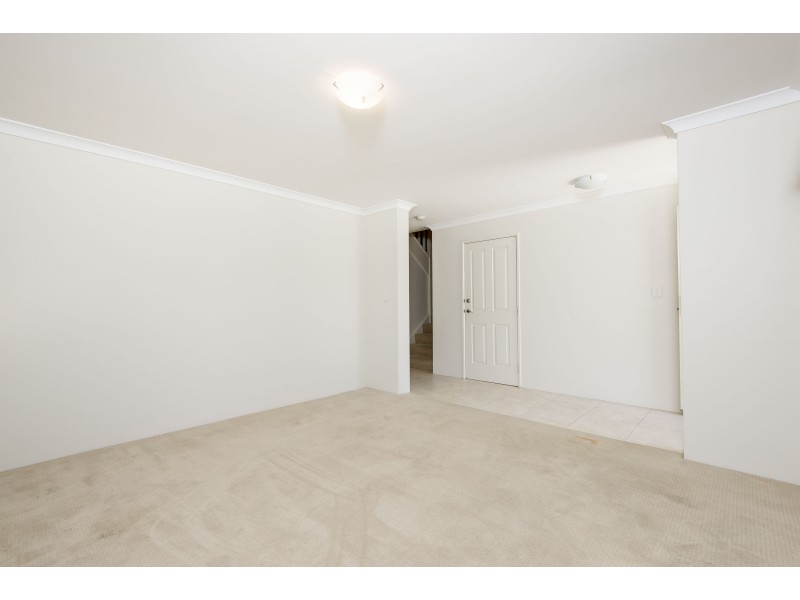 12 Kirkley Court, Success WA 6164