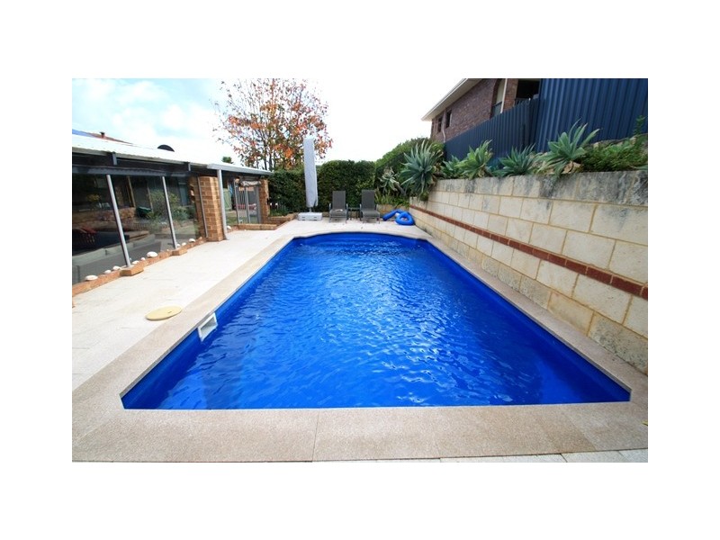 5 Leavis Place, Spearwood WA 6163