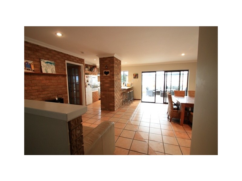 5 Leavis Place, Spearwood WA 6163