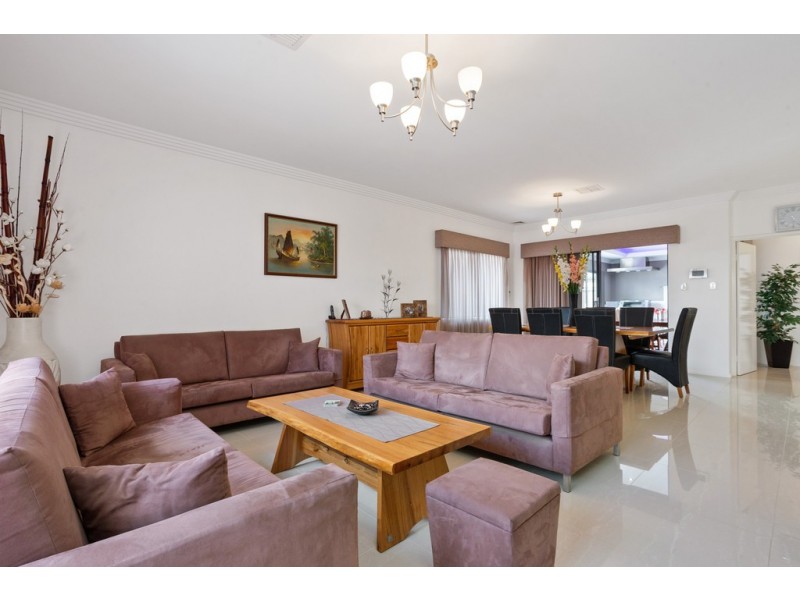 75 Tindal Avenue, Beeliar WA 6164