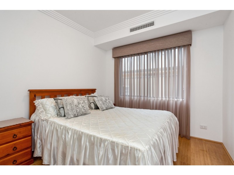 75 Tindal Avenue, Beeliar WA 6164