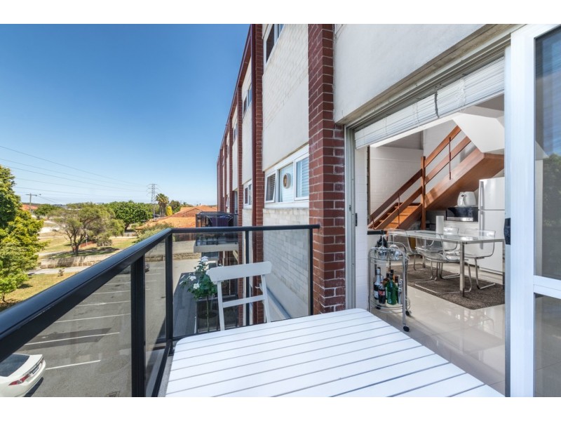 15/37 Paulik Way, Hamilton Hill WA 6163