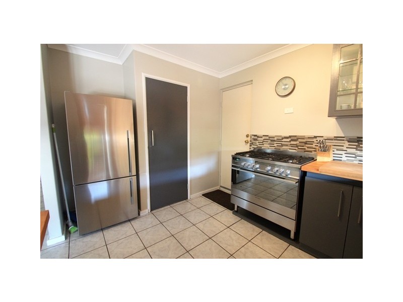 14 Impson Gardens, South Lake WA 6164