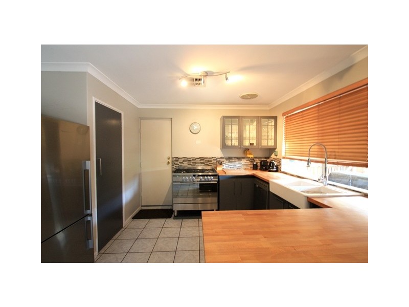 14 Impson Gardens, South Lake WA 6164