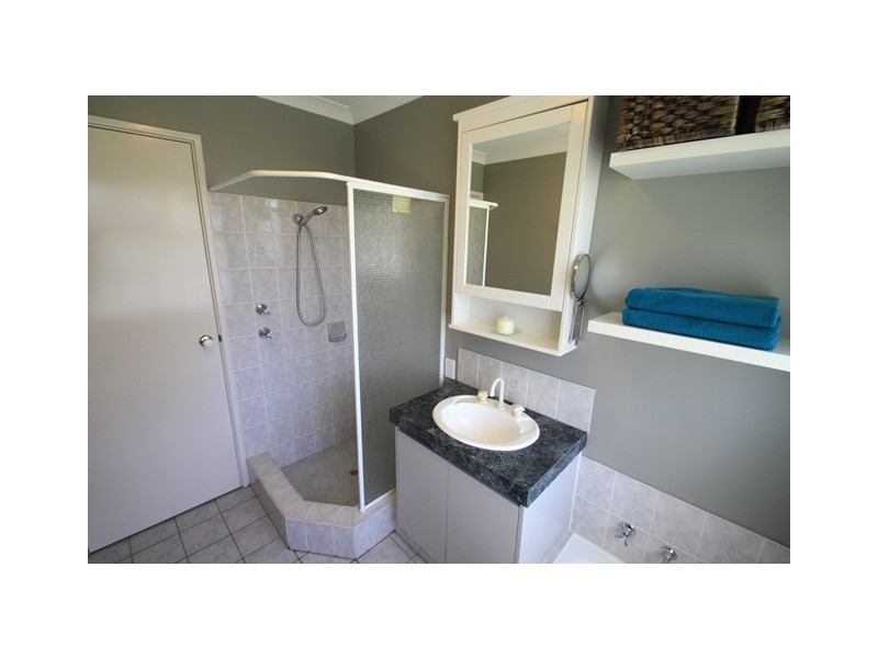 14 Impson Gardens, South Lake WA 6164