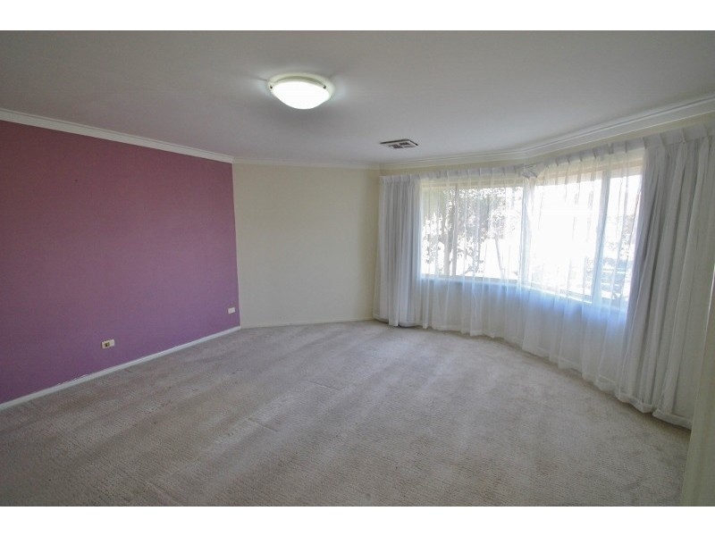 5 Nancy Way, Coogee WA 6166