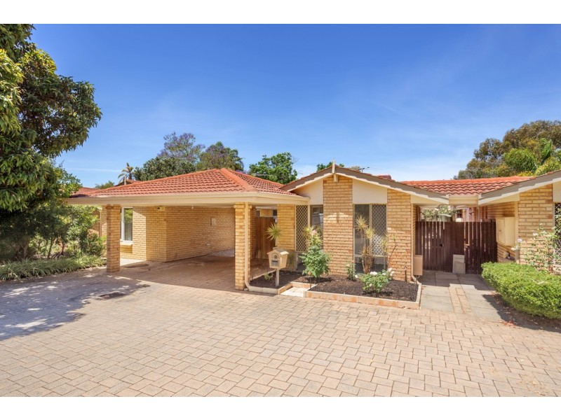 3/17 Moore Gardens, Kardinya WA 6163