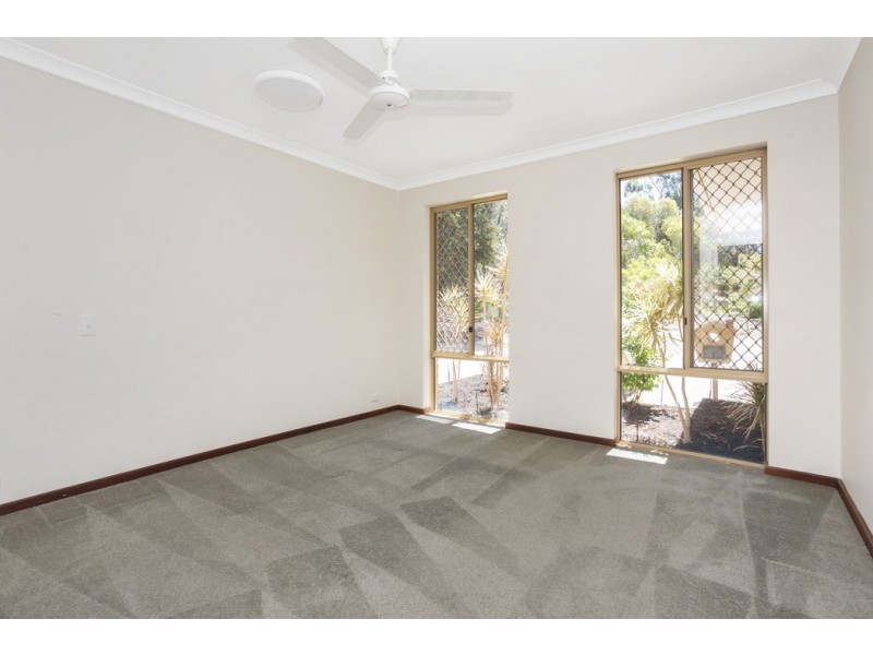 3/17 Moore Gardens, Kardinya WA 6163
