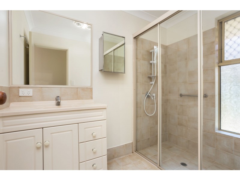 3/17 Moore Gardens, Kardinya WA 6163