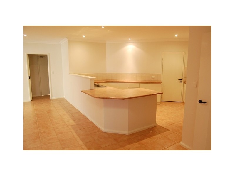 10a Colebatch Hill, Kardinya WA 6163
