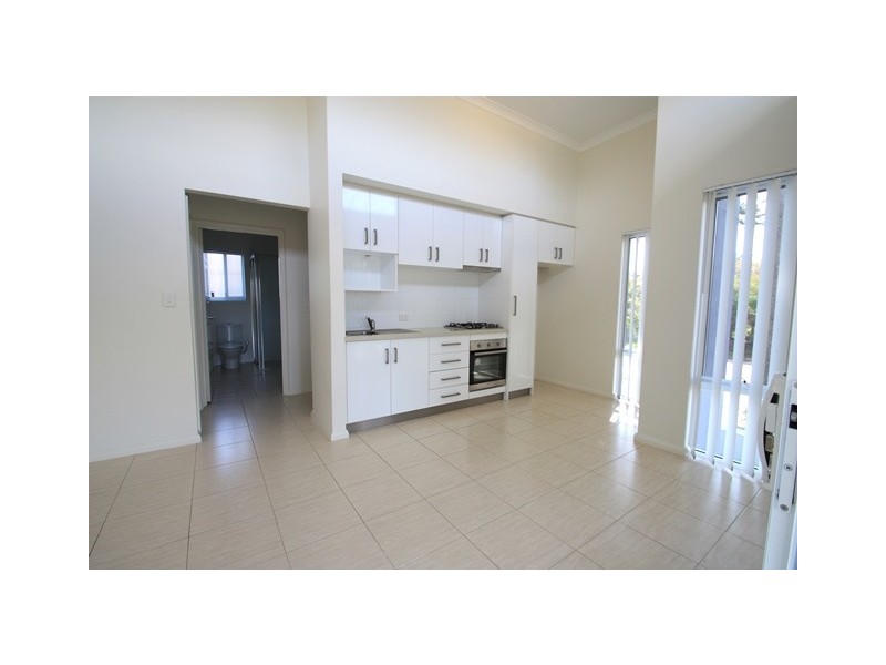 2/7 Goldsmith Road, Spearwood WA 6163