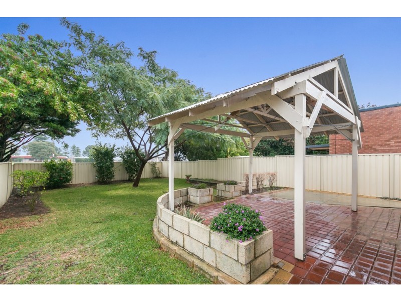 15 Bourbon Street, Hamilton Hill WA 6163