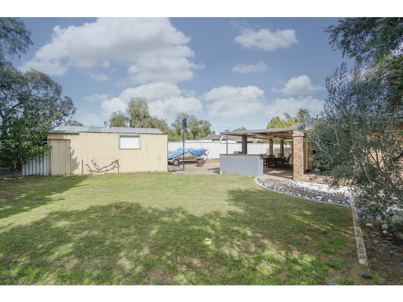 10 Alpin Court, Coolbellup WA 6163