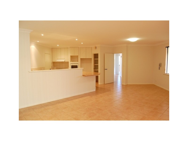 10A Colebatch Hill, Kardinya WA 6163