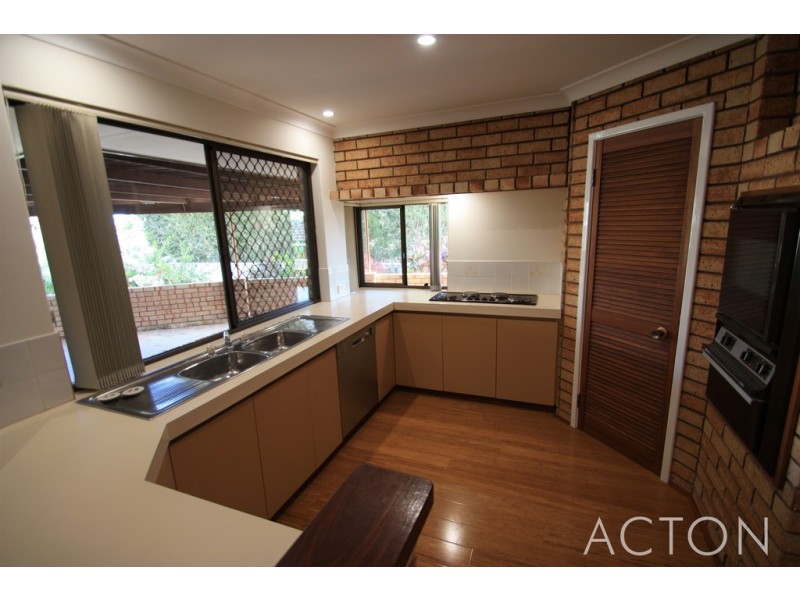 3 Arlington Loop, Coogee WA 6166