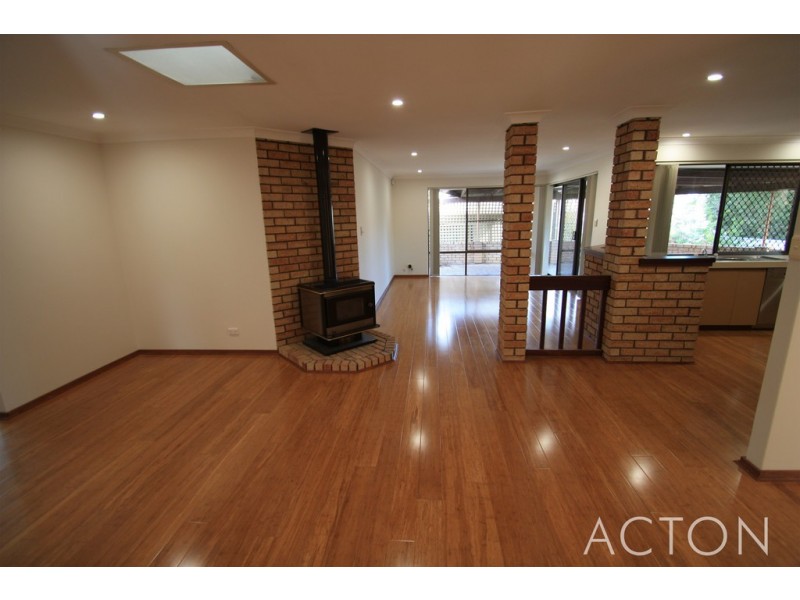 3 Arlington Loop, Coogee WA 6166