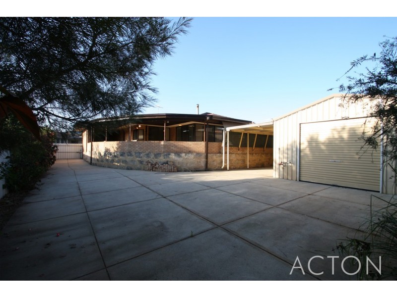 3 Arlington Loop, Coogee WA 6166