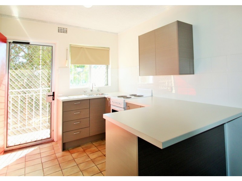 12/3 Burgundy Crescent, Spearwood WA 6163