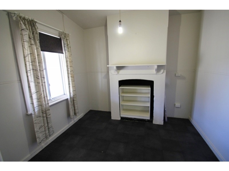 24 Barrington Street, Spearwood WA 6163