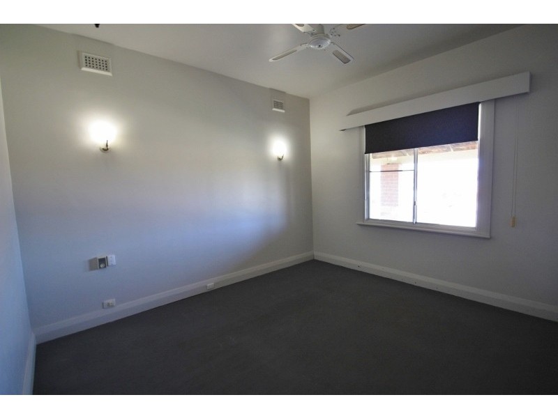 24 Barrington Street, Spearwood WA 6163