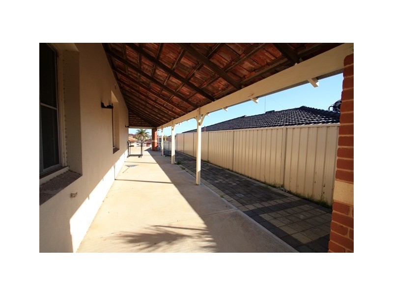 24 Barrington Street, Spearwood WA 6163